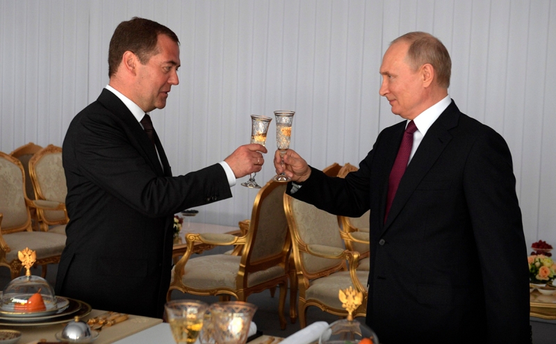 Medvedev Putinlə münasibətlərindən DANIŞDI: “Aramızda hələ də...”