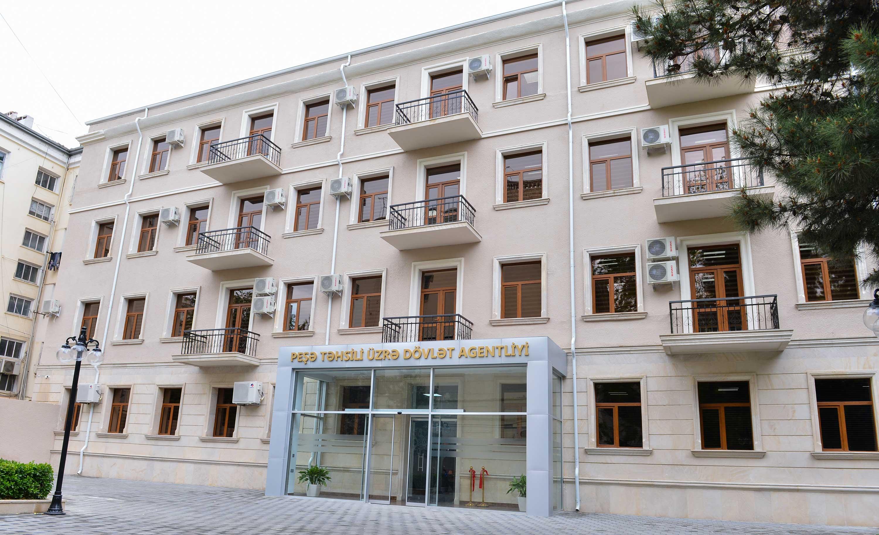 Bu Peşə Təhsil Mərkəzlərinə publik hüquqi şəxs statusu verildi