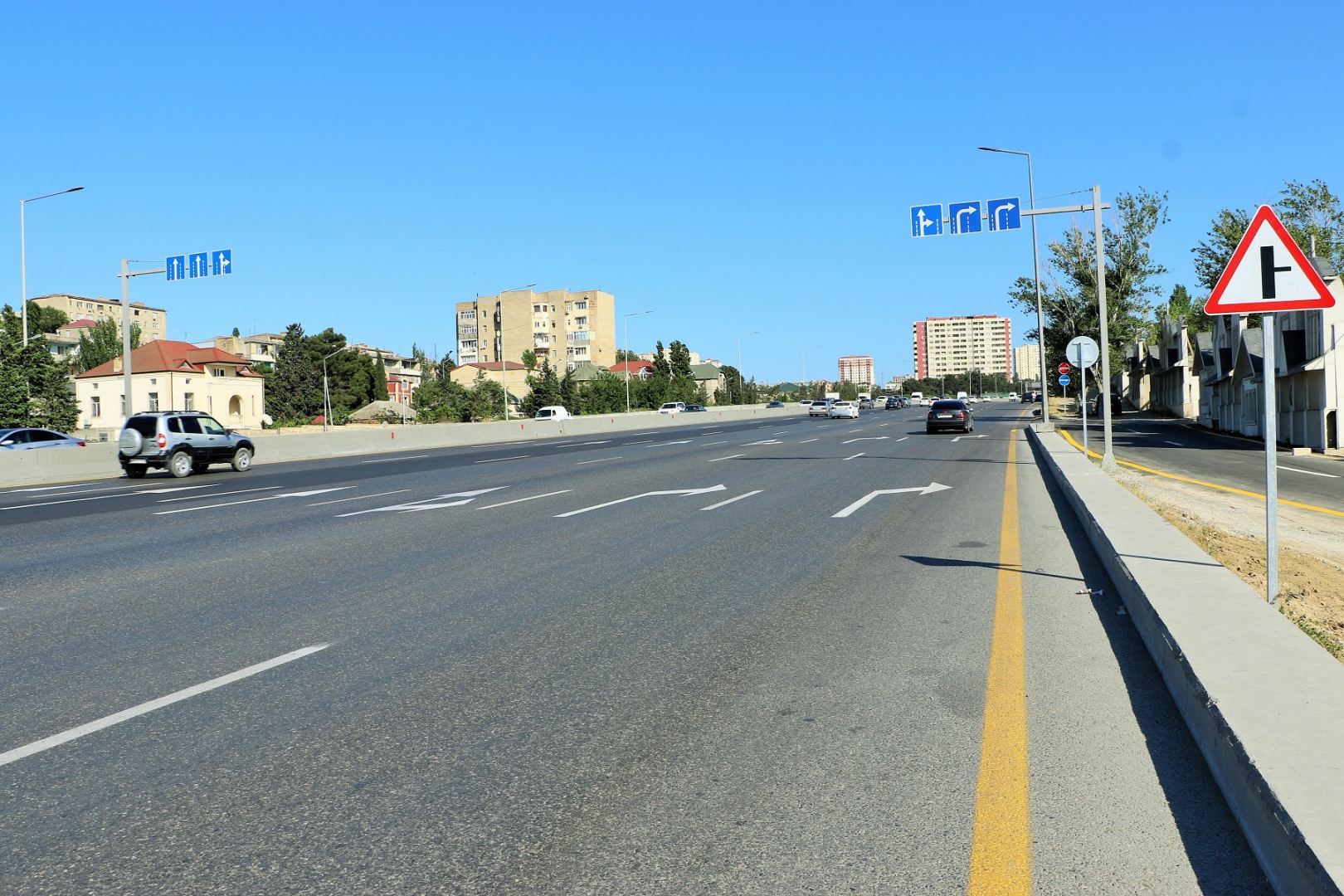Bakı-Sumqayıt yolunda yeni geridönmə yeri yaradıldı - FOTO