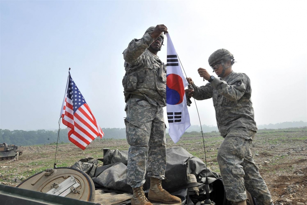 ABŞ-Cənubi Koreya birgə hərbi təlimləri təxirə salına bilər