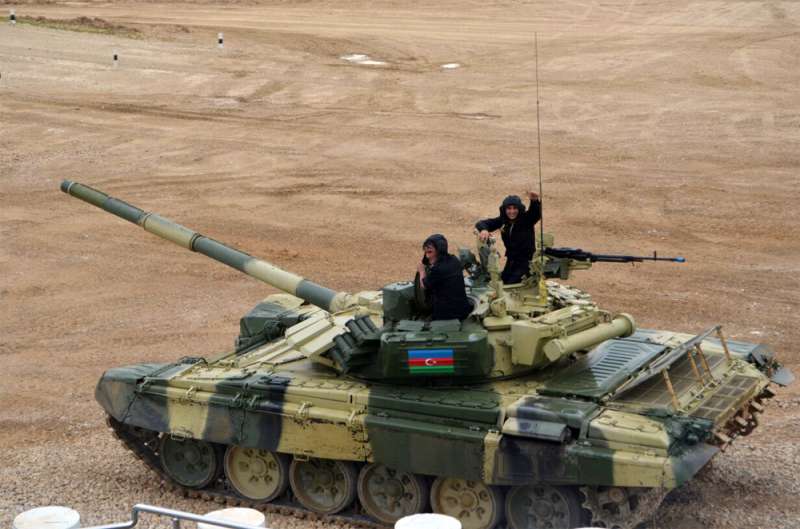 “Azərbaycan tankları düşmənin vura biləcəyi nöqtədə deyil” - Müdafiə Nazirliyi