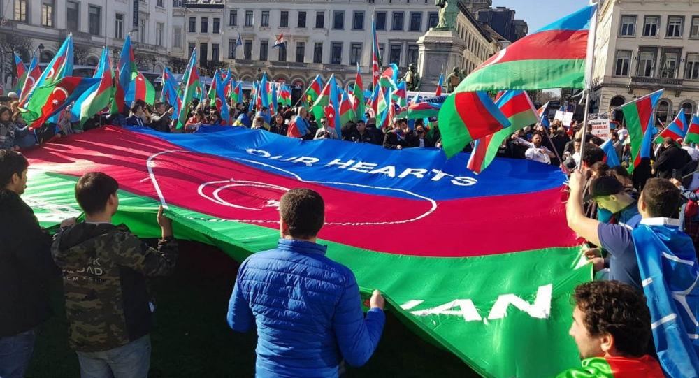 Berlin azərbaycanlıları ayağa qalxdı - FOTO