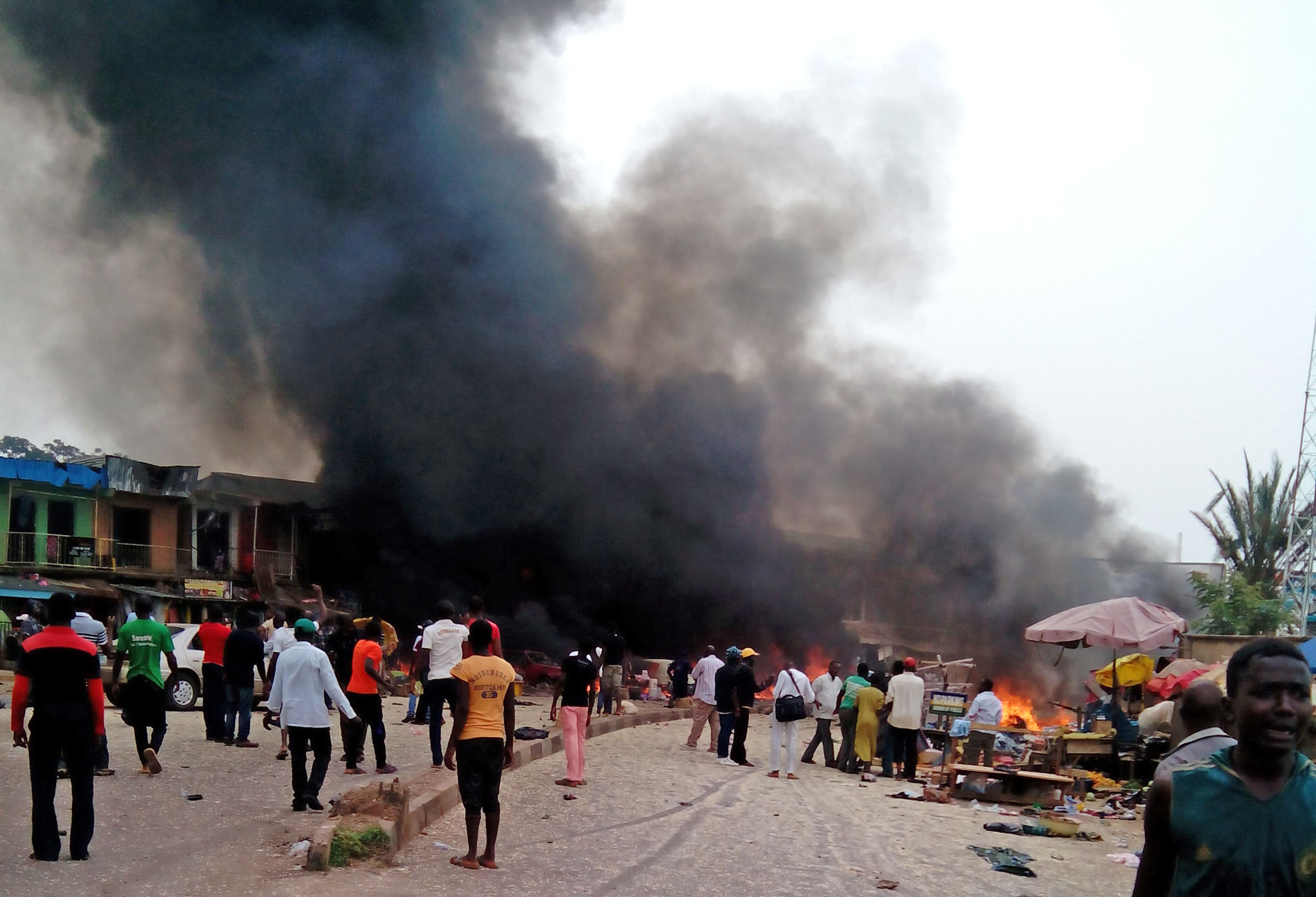 Nigeriyada bomba partladı - 7 ölü