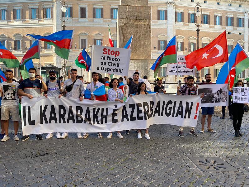 İtaliya Senatı önündə Azərbaycana dəstək aksiyası – FOTOLAR