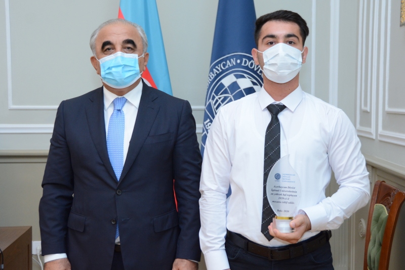 UNEC məzunu ölkə üzrə ən yüksək nəticəni əldə edib