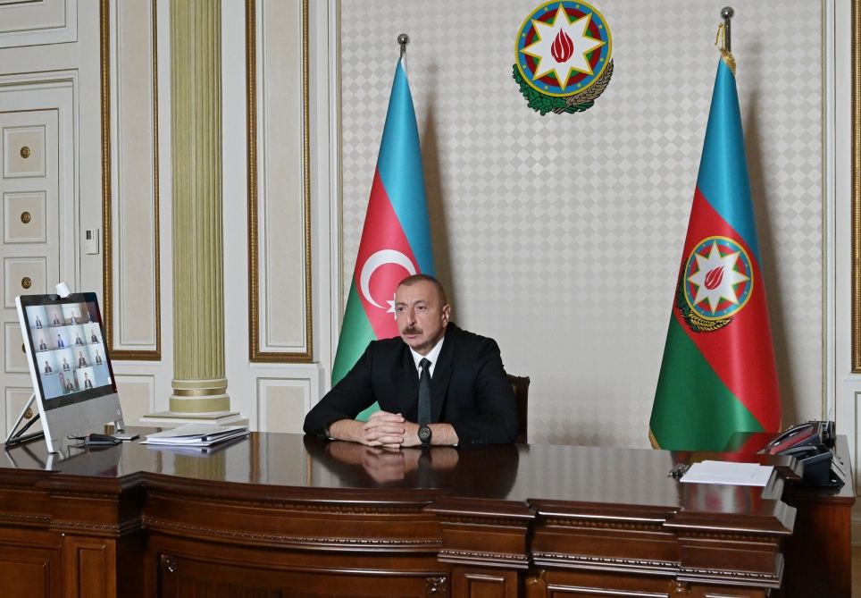 İlham Əliyev su təsərrüfatındakı vəziyyətlə bağlı müşavirə keçirdi 