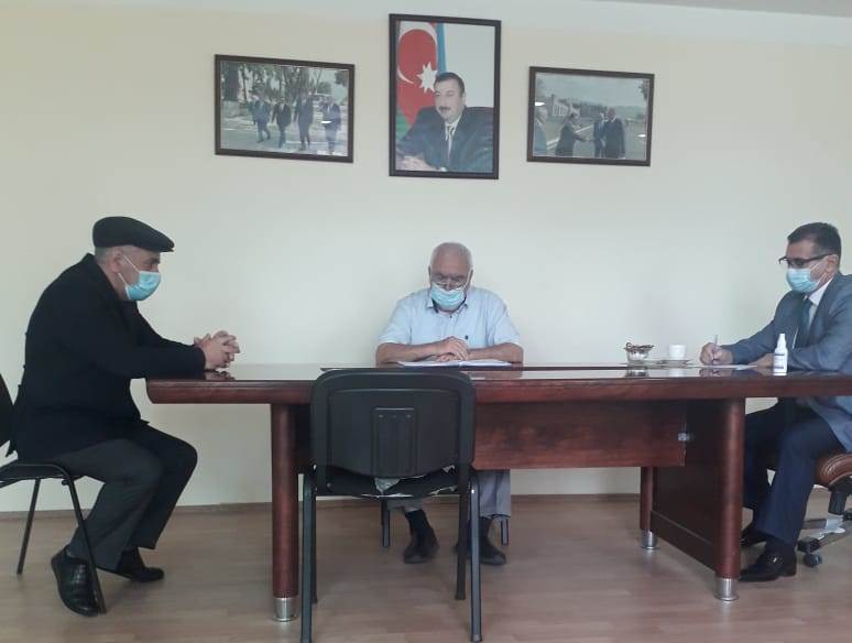 Novruz Aslanov seçiciləri qəbul edib - FOTOLAR