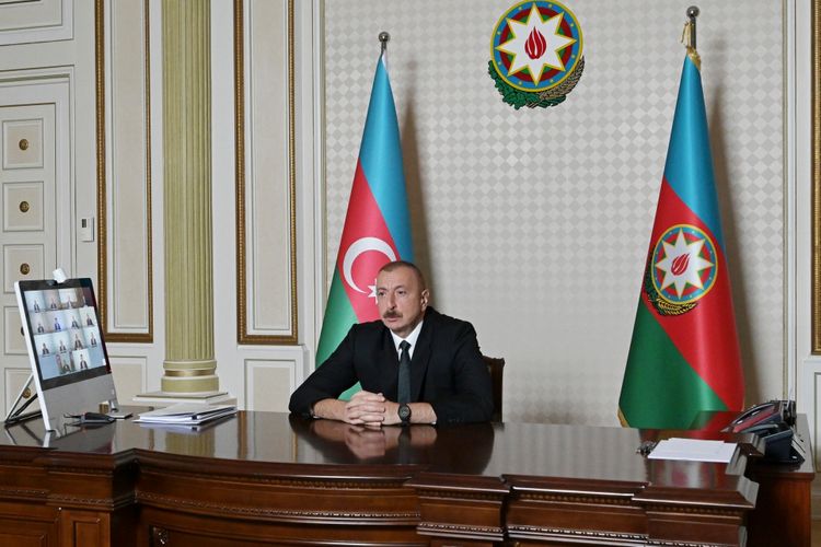 Prezidentin yanında su təsərrüfatının vəziyyətinə həsr olunmuş videoformatda müşavirə keçirilib