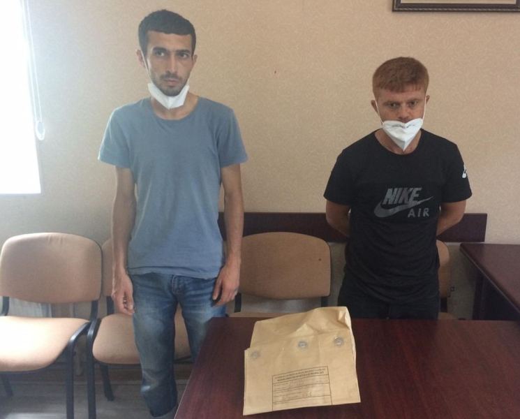 Bakı sakinləri 2 kiloqram heroinlə tutuldu