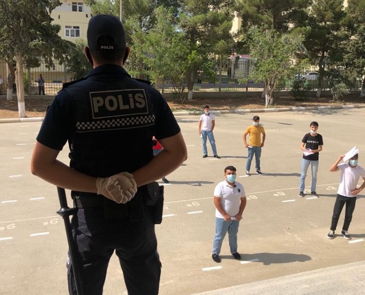 Polis bugünkü imtahanlarla bağlı məlumat yaydı