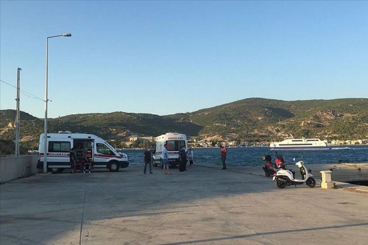 İzmirdə gəmi batdı: 4 nəfər öldü