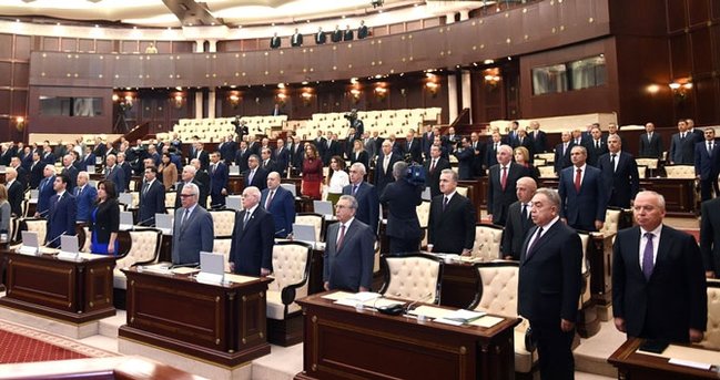 Dövlət büdcəsinə dəyişiklik layihəsi parlamentin plenar iclasına TÖVSİYƏ EDİLDİ