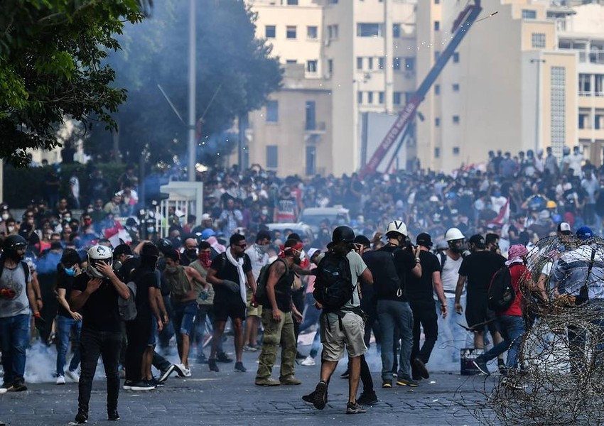 Beyrutdakı etirazlarda yaralı sayı 490-a çatdı - YENİLƏNİB