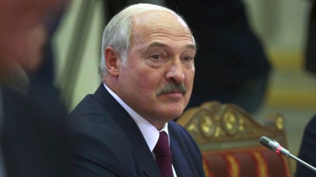Belarus müxalifəti Lukaşenkodan məğlubiyyətini tanımağı TƏLƏB ETDİ