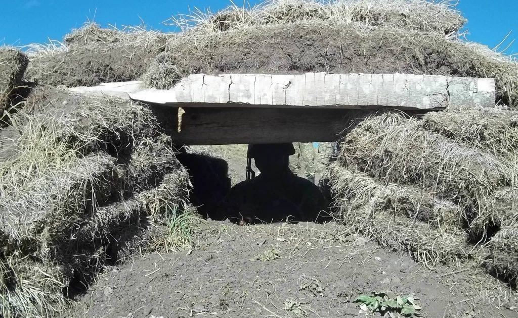 Ermənilər cəbhəboyu sığınacaqların tikintisinə başladı