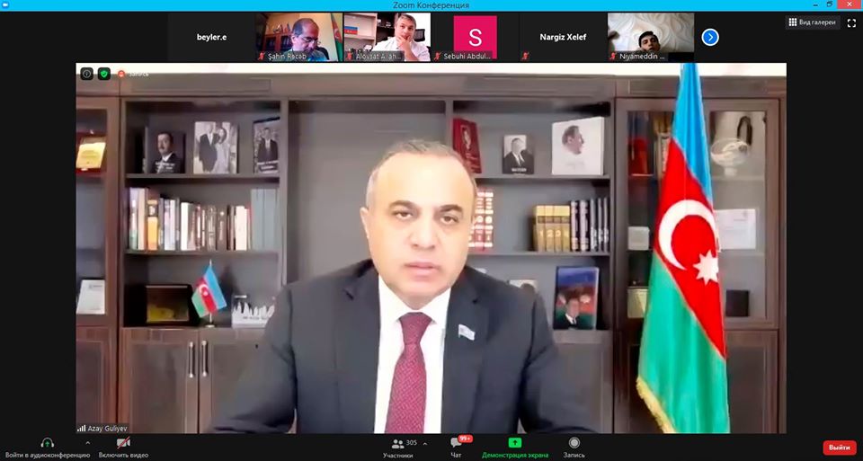 Şura pandemiya şəraitində təhsil sisteminin çətinliklərini müzakirə etdi - FOTO