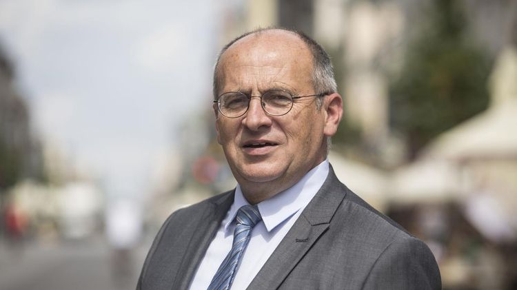 Polşanın yeni Xarici İşlər naziri təyin olundu