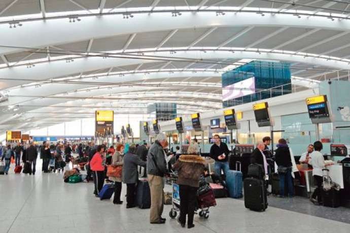 Pandemiya dövründə xaricə gedənlərin sayı açıqlandı