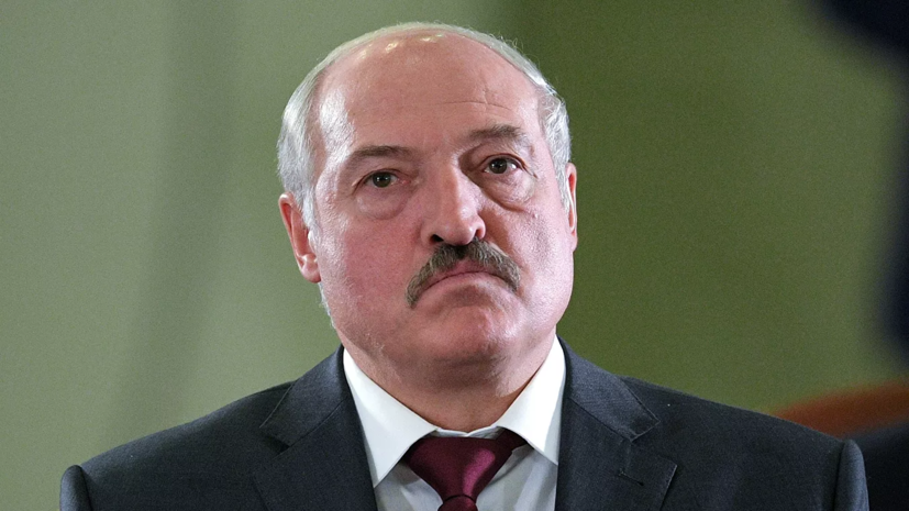 Prezident “qiyamçı” səfiri işdən azad etdi