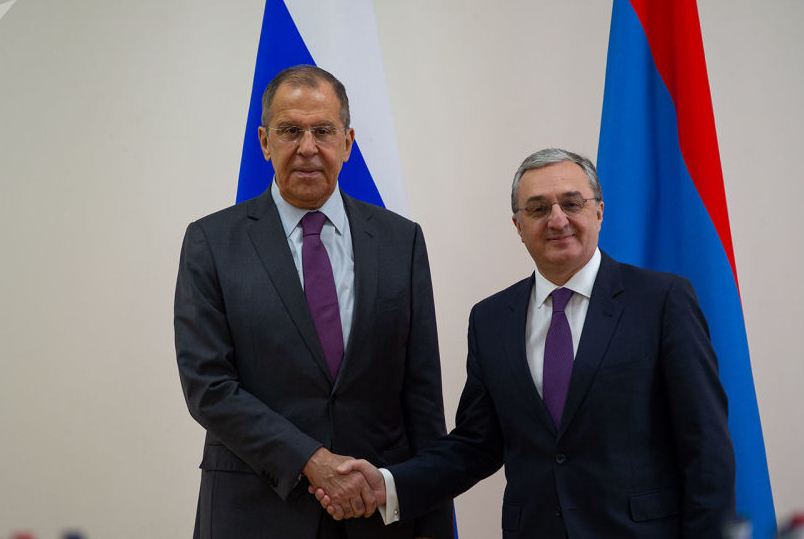Lavrov Ceyhun Bayramovla görüşdən sonra Mnatsakanyana zəng etdi