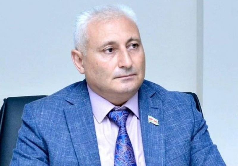 Ramiz Mehdiyevin siyahısındakı daha bir deputat DANIŞDI 