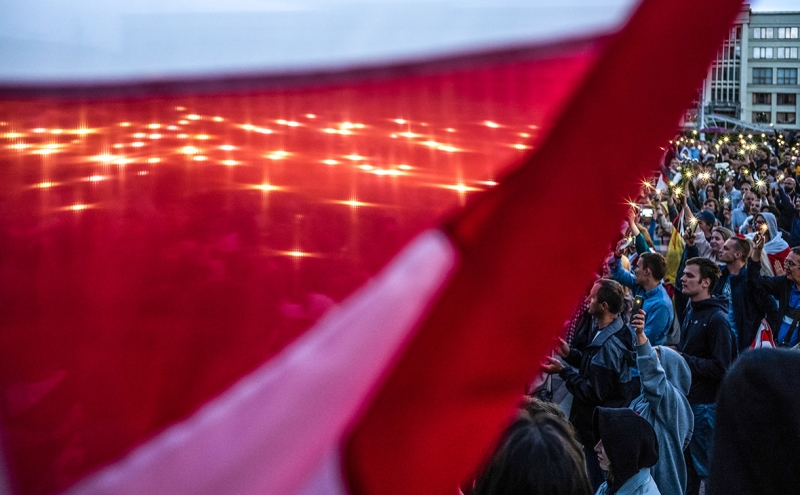 Bu ölkə Belarusa qarşı ilk sanksiya qəbul etdi