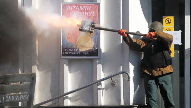 Avtobusu gülləbaran edənlər saxlanıldı