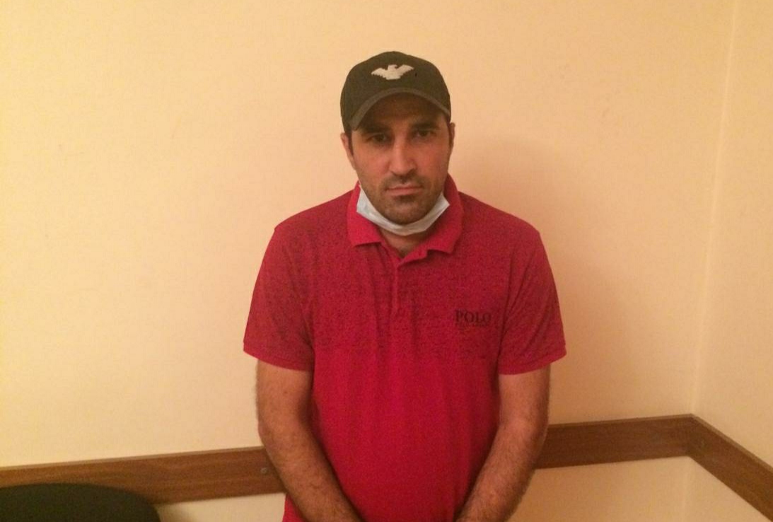 Sərnişinin çantasından 3 kilo heroin tapıldı - FOTO