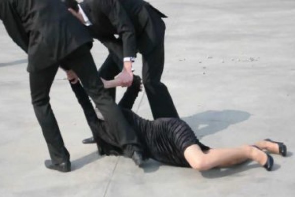 Azyaşlı qızı zorla qaçırıblar - Rəsmi MƏLUMAT 