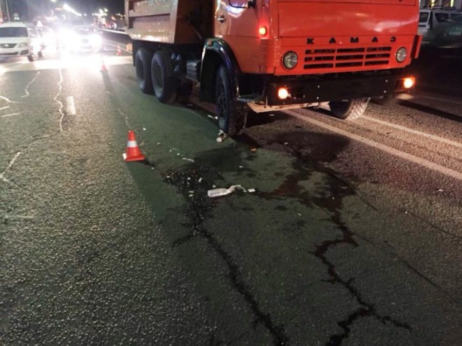 Yük maşını piyadanı vurub öldürdü