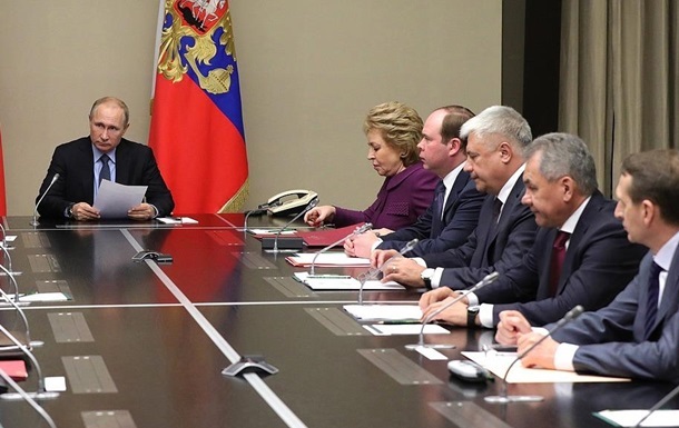 Putin Təhlükəsizlik Şurasının iclasını keçirdi