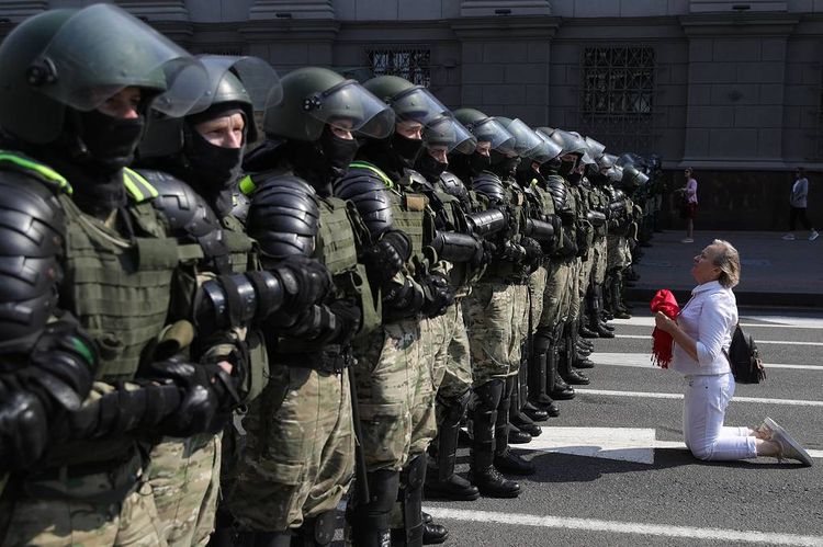 Minskdə keçirilən aksiyalarda toqquşma 