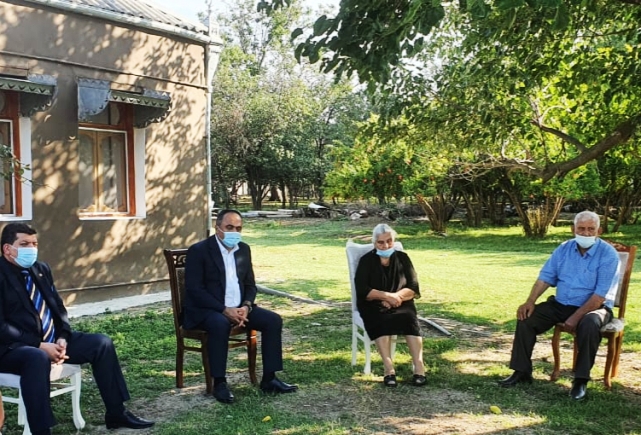 İcra başçısı Şəhid Milli Qəhrəmanın evində oldu - FOTO