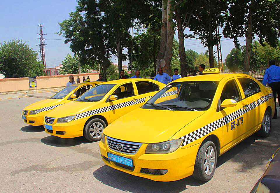 Deputatlardan BNA-nın taksilərlə bağlı yeni konsepsiyasına REAKSİYA