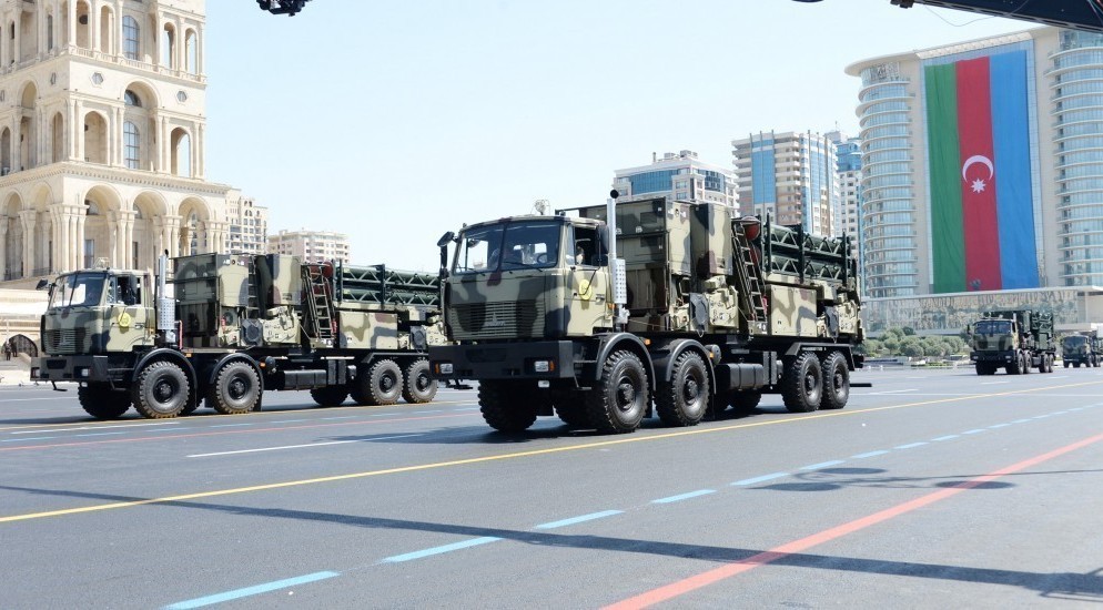 Azərbaycan müdafiə xərclərini artırır - 4 milyard manat