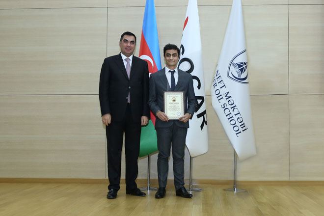 Bakı Ali Neft Məktəbinin məzunu “İlin uğurlu tələbəsi” seçildi
