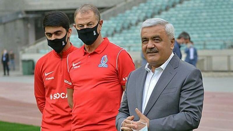 Rövnəq Abdullayev milli komanda ilə görüşdü