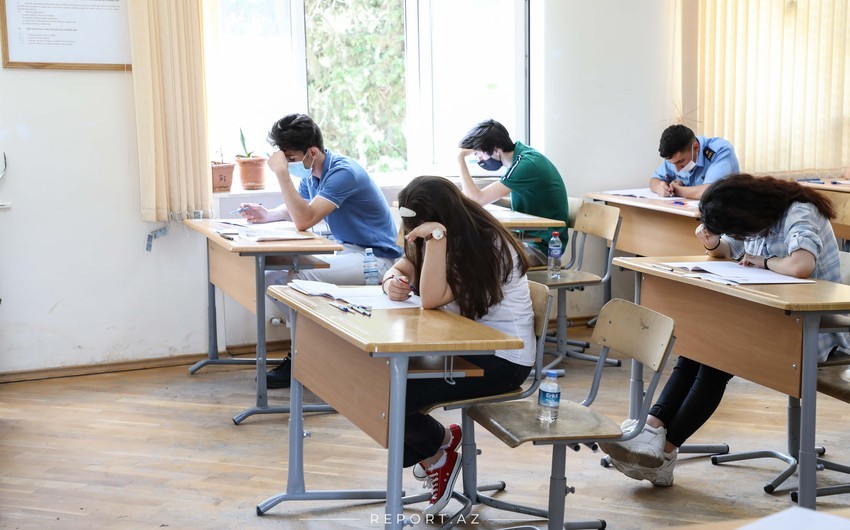 Bu gün 20 mindən çox şagird buraxılış imtahanı verir