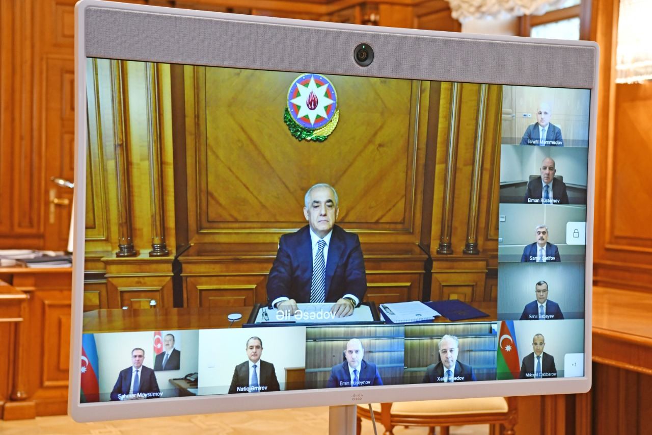 İqtisadi Şura toplandı: 6 aydan bir Prezidentə məruzə ediləcək