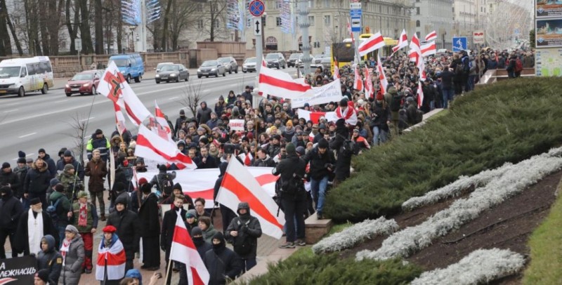 Belarusda daha 770 iştirakçı saxlanıldı