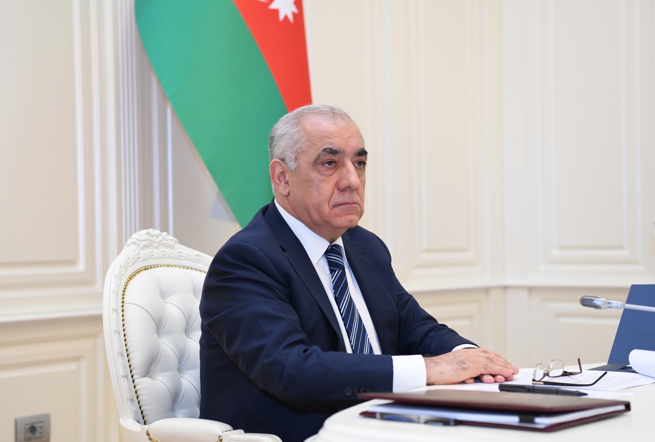 Əli Əsədov Artur Rasi-zadənin iki qərarını ləğv etdi