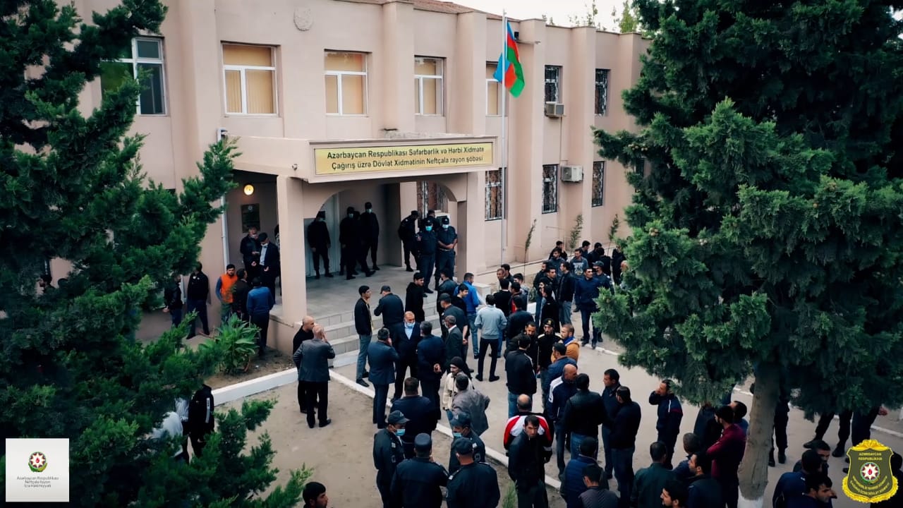 Neftçala igidlərini cəbhəyə belə yola saldı - FOTOLAR  
