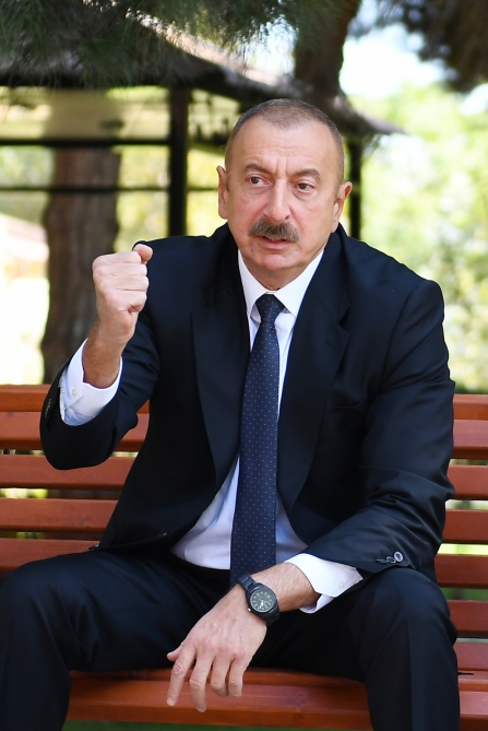 Prezident və birinci xanımın yaralı hərbçilərlə görüşündən FOTOLAR