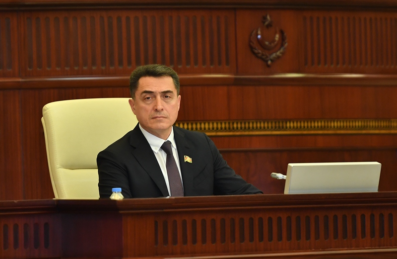 “Fransanın siyasi rəhbərliyi erməni lobbisi ilə siyasi korrupsiyaya qurşanıb” - Əli Hüseynli