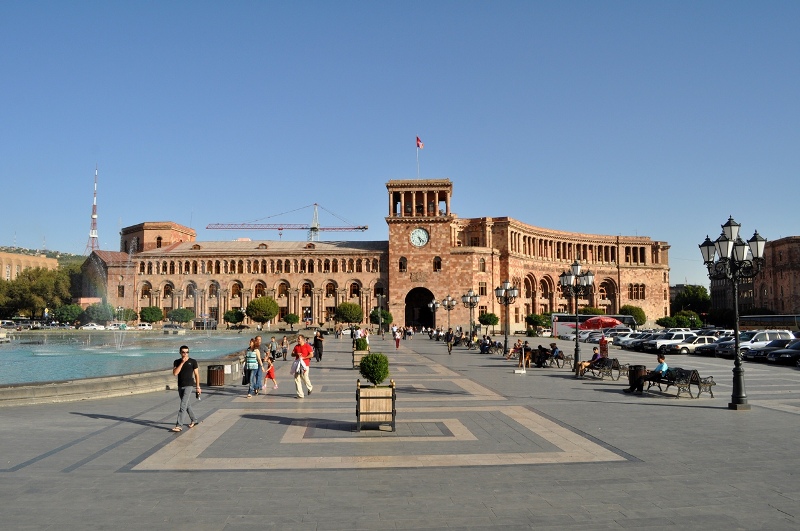 Yerevan Bakını Putinin hərbi blokuna ŞİKAYƏT EDƏCƏK
