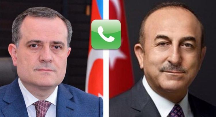 Ceyhun Bayramov Mövlud Cavuşoğlu ilə cəbhədəki durumu müzakirə etdi