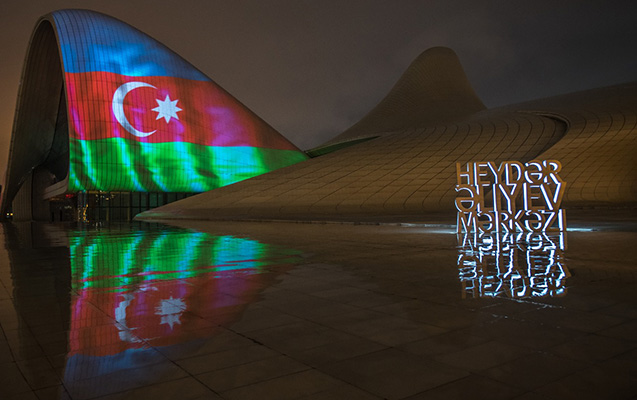 Heydər Əliyev Mərkəzinin əməkdaşlarından orduya DƏSTƏK