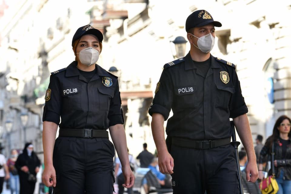Cəbhəyanı bölgələrdə polis və DQ-nin hərbçiləri 24 saat xidmət edirlər  - VİDEO