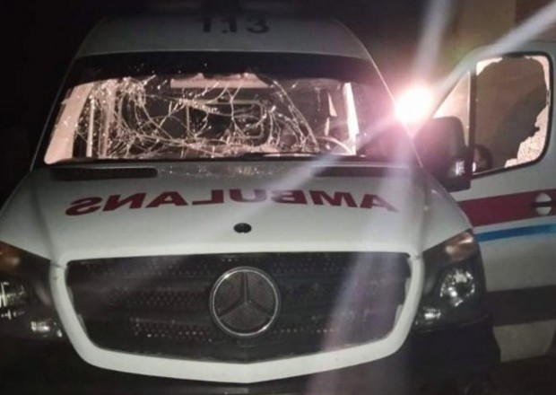 Düşmən Ağdamda təcili yardım maşınını atəşə tutdu