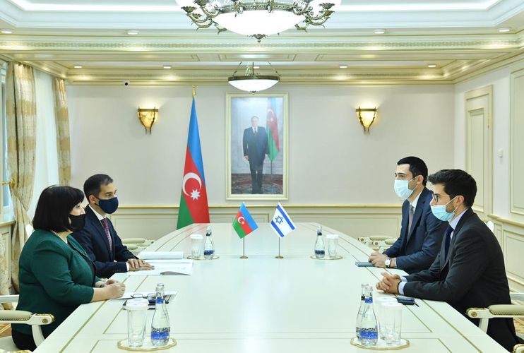 Sahibə Qafarova İsrailin Azərbaycandakı səfirini qəbul edib